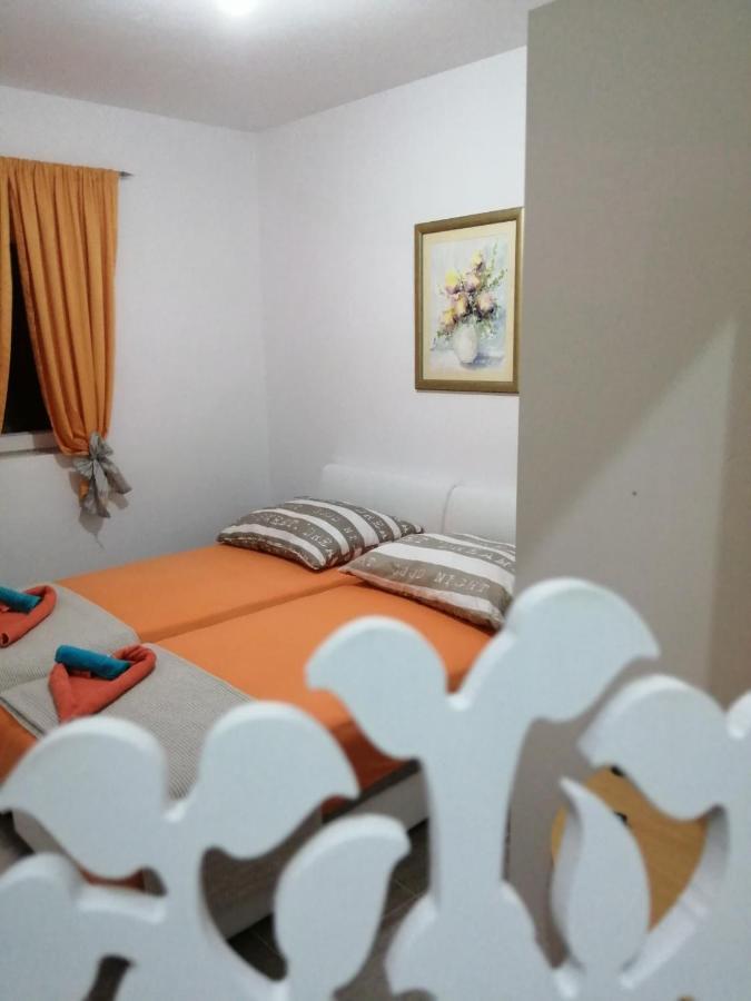 Apartman Radic Trogir Exterior foto